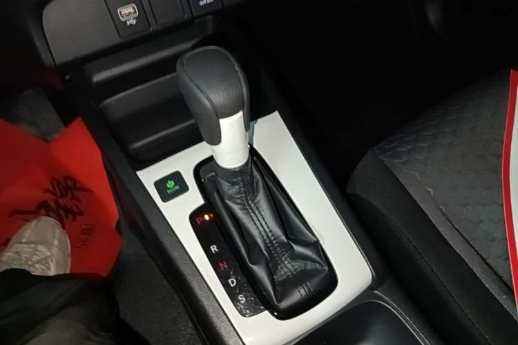Used Honda Fit 2021 1.5L CVT Trend Edition Gear Lever