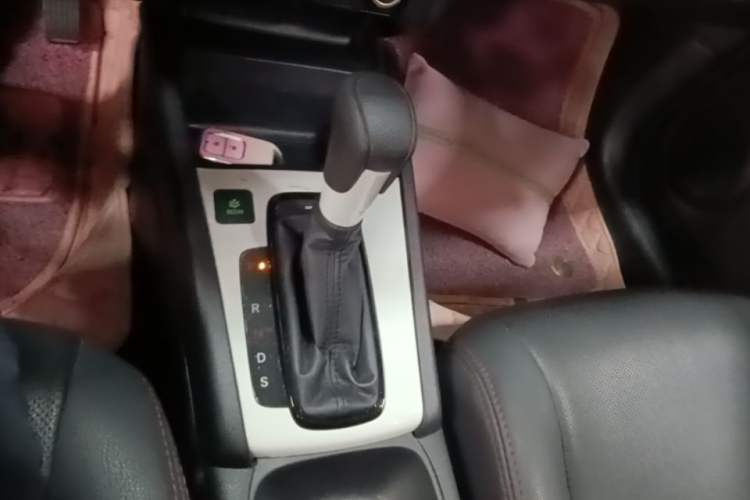 Used Honda Fit 2021 1.5L CVT Trend Edition Gear Lever