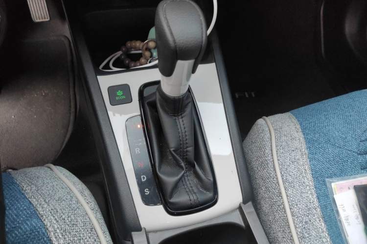Used Honda Fit 2021 1.5L CVT Trend Edition Gear Lever