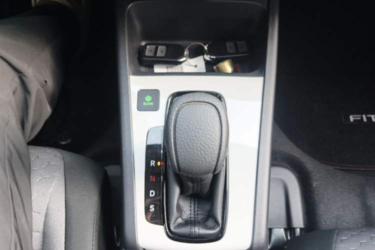 Used Honda Fit 2021 1.5L CVT Trend Edition Gear Lever