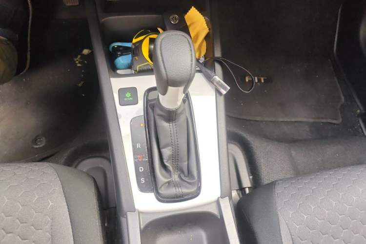 Used Honda Fit 2021 1.5L CVT Trend Edition Gear Lever