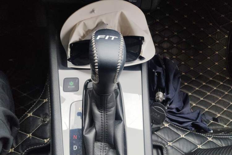 Used Honda Fit 2021 1.5L CVT Trend Edition Gear Lever