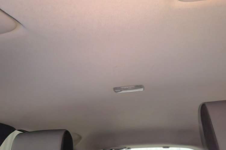 Used Honda Fit 2021 1.5L CVT Trendy Edition Headliner