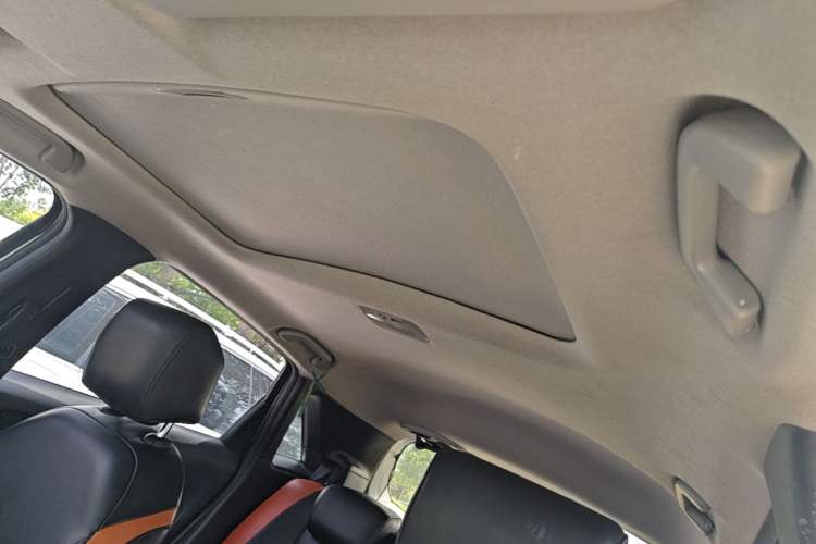 Used Honda Fit 2021 1.5L CVT Trendy Run Pro Edition Headliner