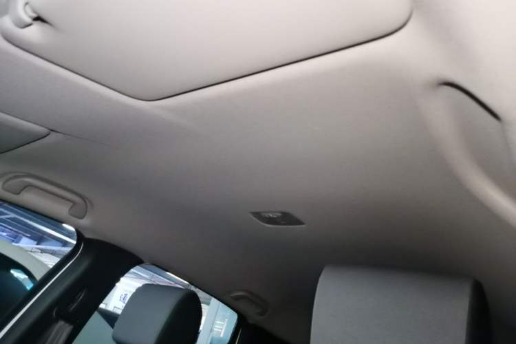 Used Honda Fit 2021 1.5L CVT Trend Edition Headliner