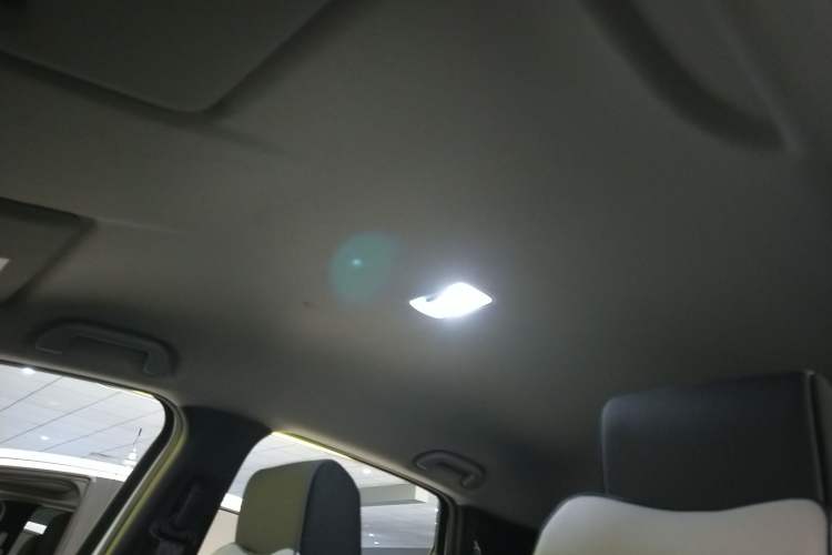 Used Honda Fit 2021 1.5L CVT Trend Edition Headliner