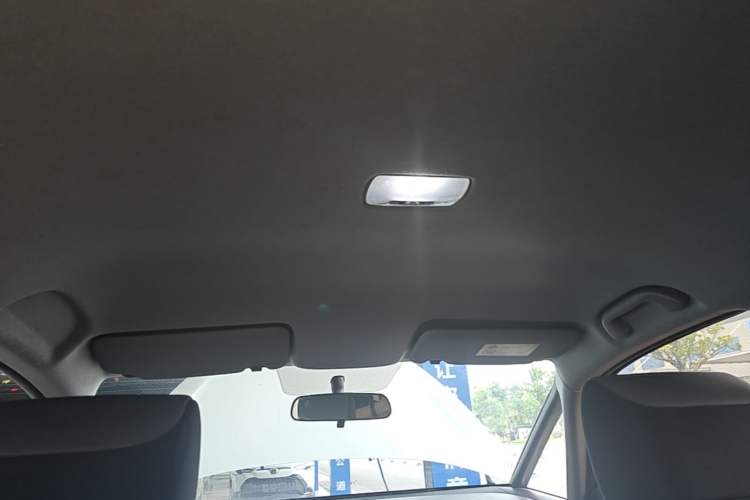 Used Honda Fit 2021 1.5L CVT Trendy Run Pro Edition Headliner