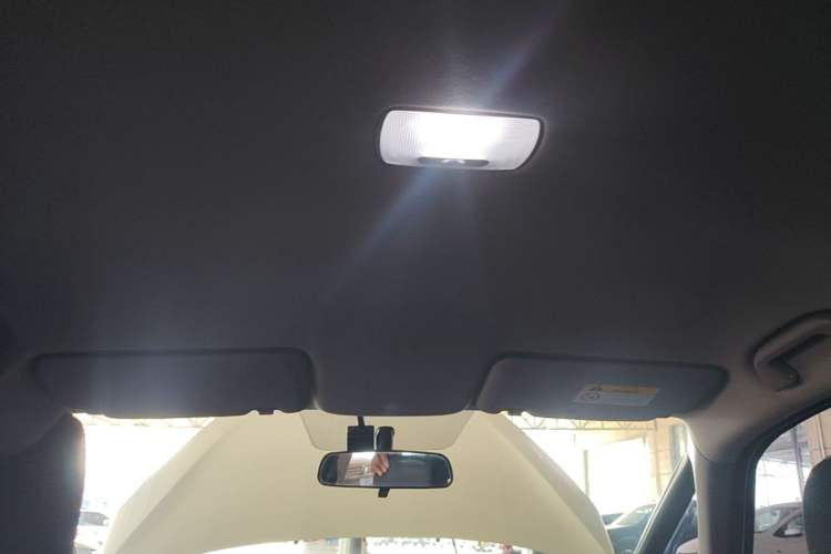 Used Honda Fit 2021 1.5L CVT Trendy Edition Headliner