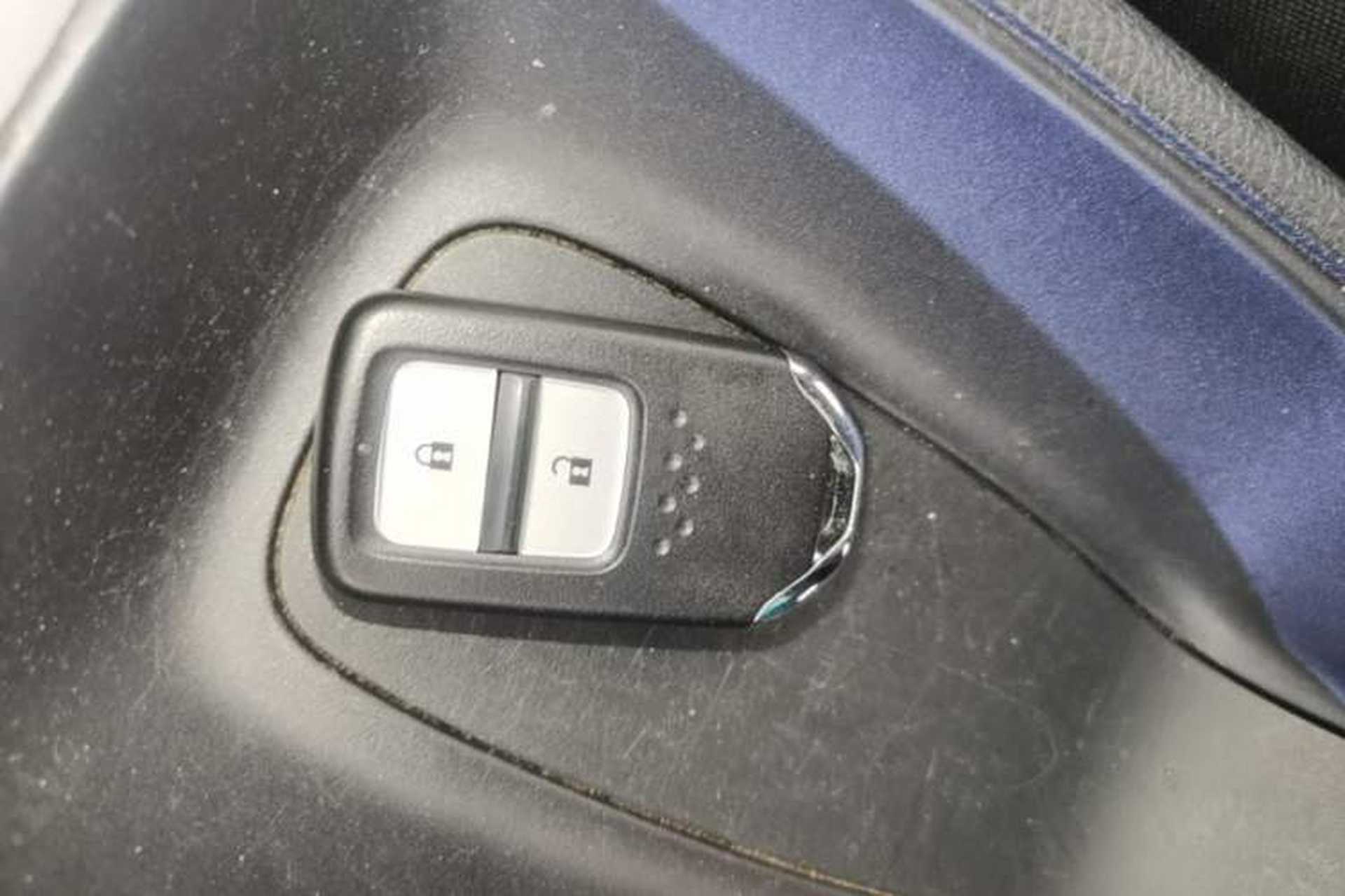 Used Honda Fit 2021 1.5L CVT Trend Edition Interior 1