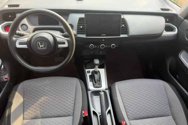 Used Honda Fit 2021 1.5L CVT Trend Edition Interior 1