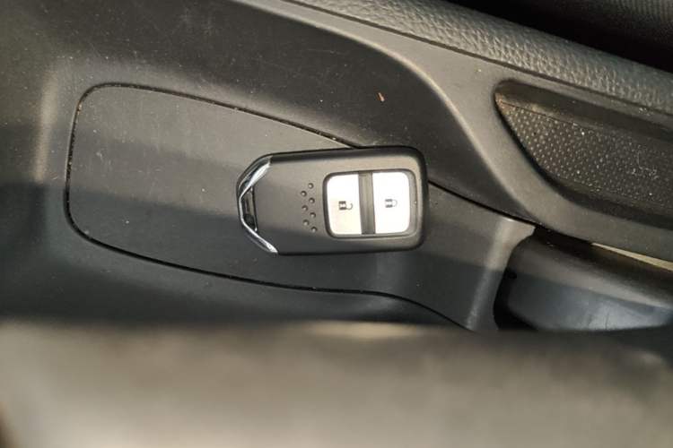 Used Honda Fit 2021 1.5L CVT Trend Edition Interior 1