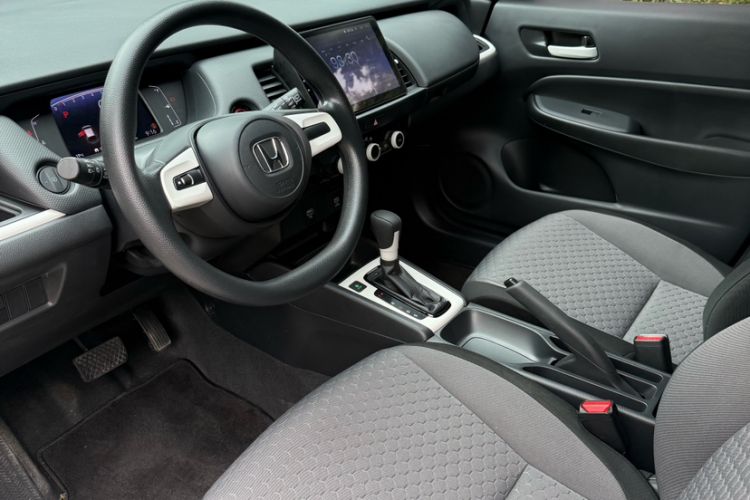 Used Honda Fit 2021 1.5L CVT Trend Edition Interior 2