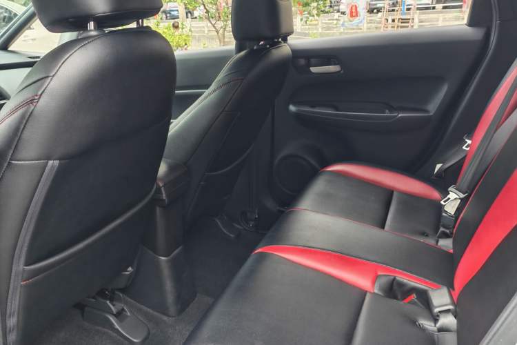 Used Honda Fit 2021 1.5L CVT Trend Edition Interior 3
