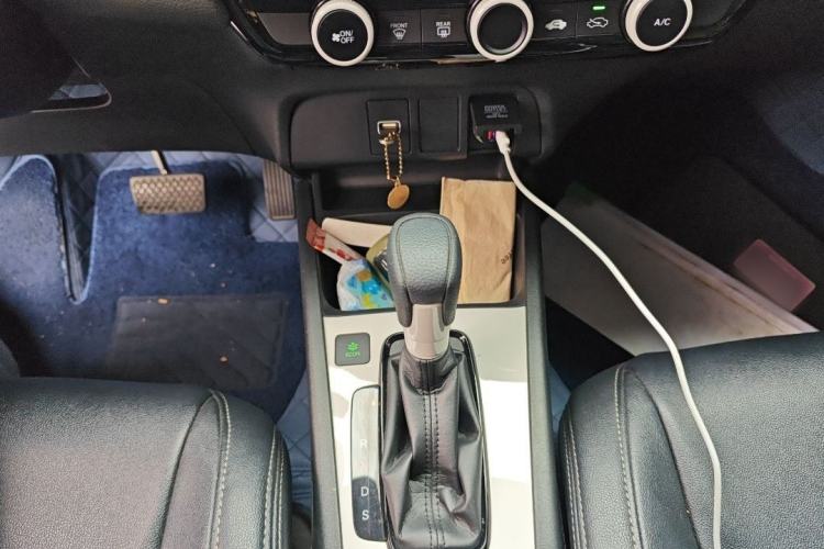 Used Honda Fit 2021 1.5L CVT Trend Edition Interior 3