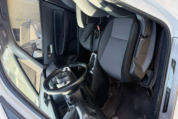 Used Honda Fit 2021 1.5L CVT Trend Edition Interior 4