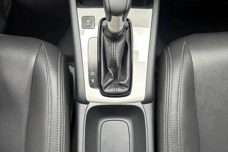 Used Honda Fit 2021 1.5L CVT Trend Edition Interior 4