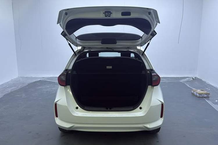 Used Honda Fit 2021 1.5L CVT Trendy Sports Edition Interior 6