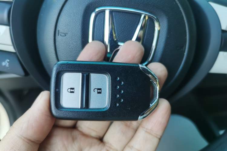 Used Honda Fit 2021 1.5L CVT Trend Edition Interior 8
