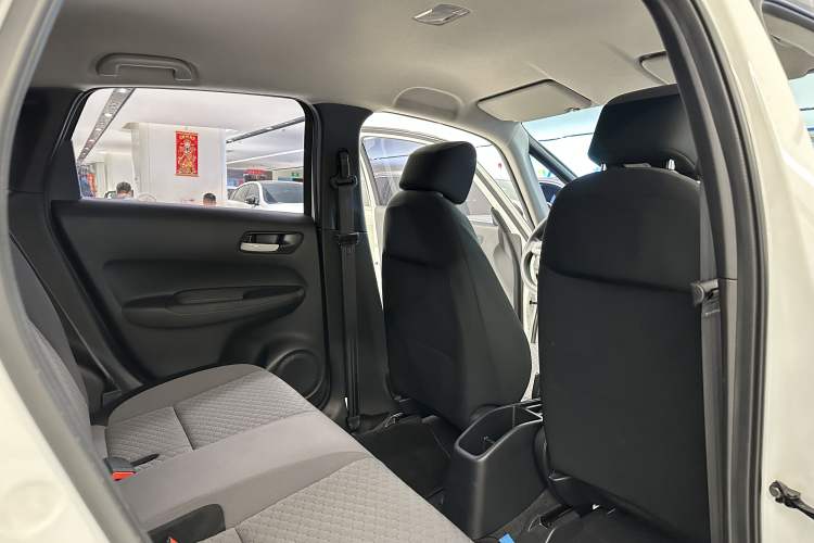 Used Honda Fit 2021 1.5L CVT Trend Edition Interior 8