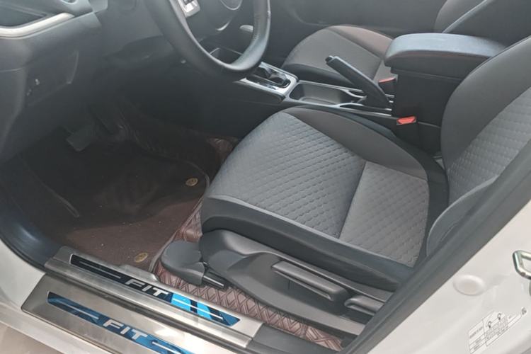 Used Honda Fit 2021 1.5L CVT Trendy Edition Left Front Seat