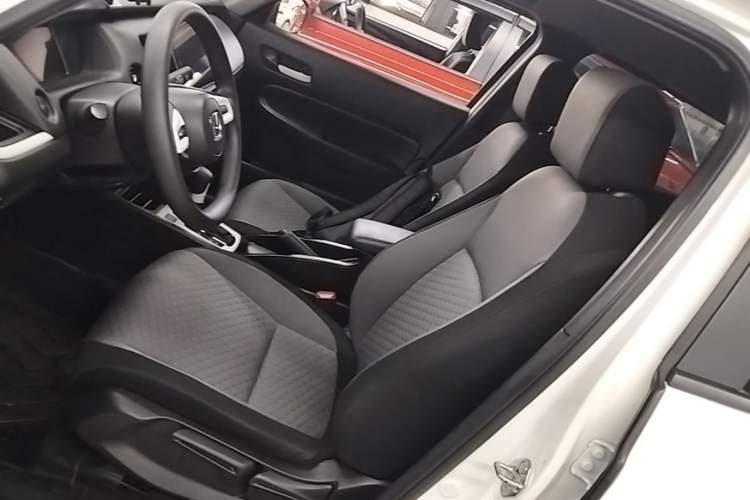Used Honda Fit 2021 1.5L CVT Trendy Edition Left Front Seat