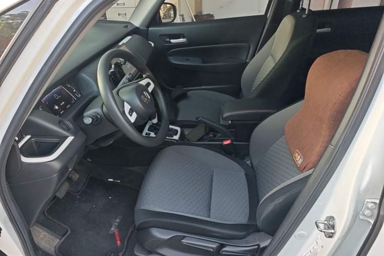 Used Honda Fit 2021 1.5L CVT Trendy Edition Left Front Seat