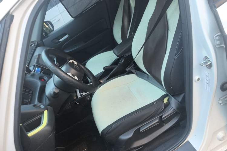 Used Honda Fit 2021 1.5L CVT Trendy Version Left Front Seat