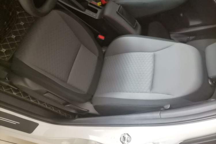 Used Honda Fit 2021 1.5L CVT Trendy Edition Left Front Seat