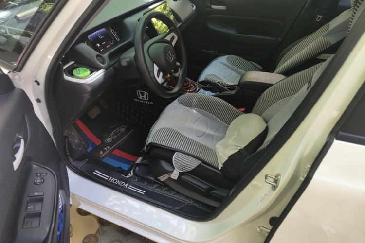 Used Honda Fit 2021 1.5L CVT Trendy Edition Left Front Seat