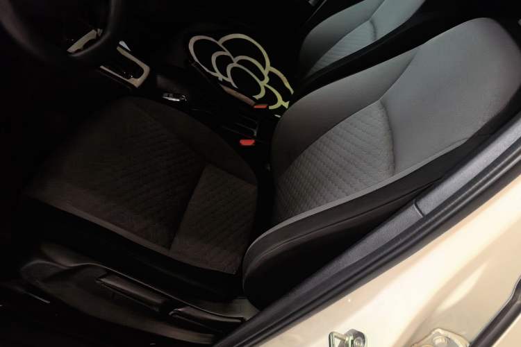 Used Honda Fit 2021 1.5L CVT Trendy Edition Left Front Seat