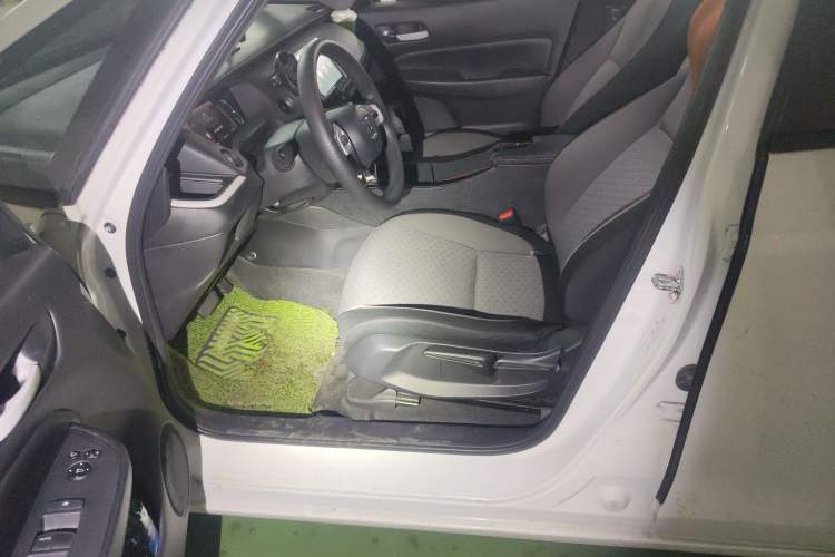 Used Honda Fit 2021 1.5L CVT Trendy Edition Left Front Seat