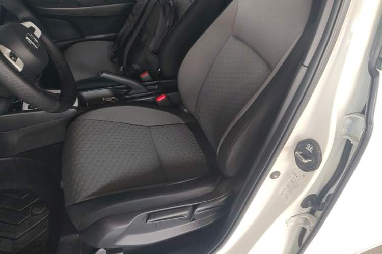 Used Honda Fit 2021 1.5L CVT Trendy Edition Left Front Seat