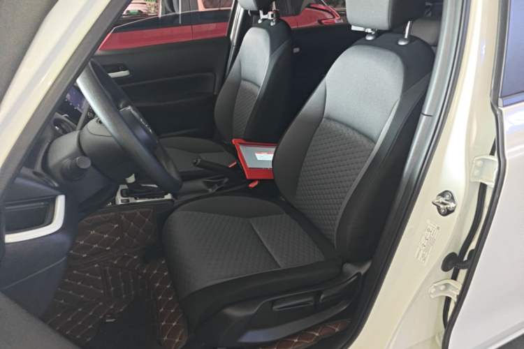 Used Honda Fit 2021 1.5L CVT Trendy Edition Left Front Seat