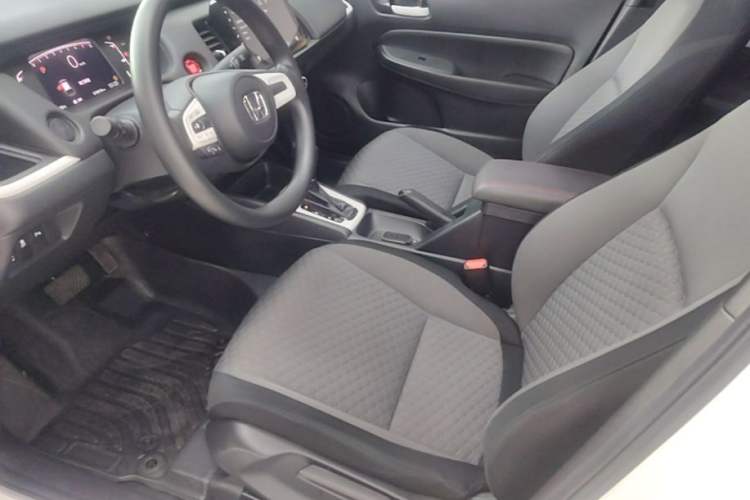 Used Honda Fit 2021 1.5L CVT Trendy Edition Left Front Seat