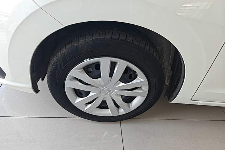Used Honda Fit 2021 1.5L CVT Trendy Sports Edition Left Front Wheel Hub