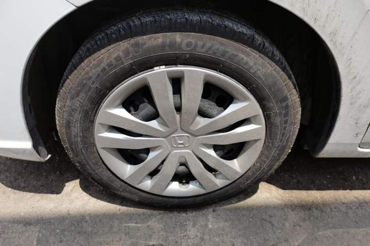 Used Honda Fit 2021 1.5L CVT Trend Edition Left Front Wheel Hub