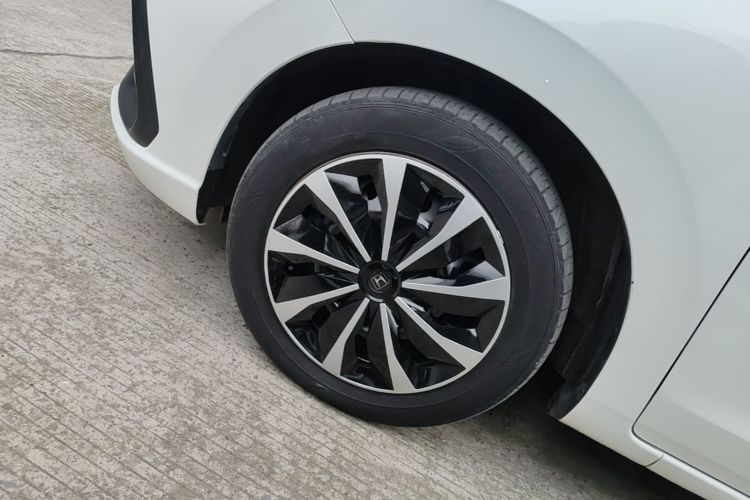 Used Honda Fit 2021 1.5L CVT Trendy Sports Edition Left Front Wheel Hub