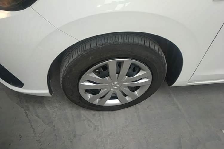 Used Honda Fit 2021 1.5L CVT Trend Edition Left Front Wheel Hub