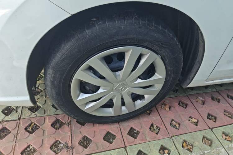 Used Honda Fit 2021 1.5L CVT Trendy Edition Left Front Wheel Hub