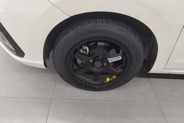 Used Honda Fit 2021 1.5L CVT Trendy Edition Left Front Wheel Hub