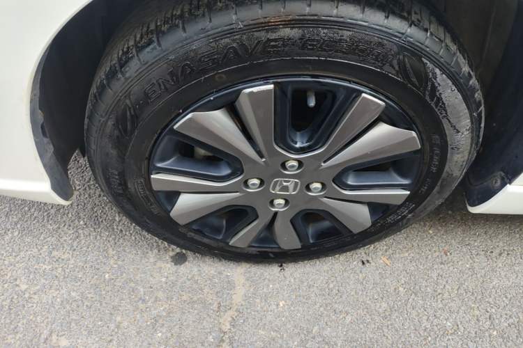 Used Honda Fit 2021 1.5L CVT Trendy Sports Edition Left Front Wheel Hub