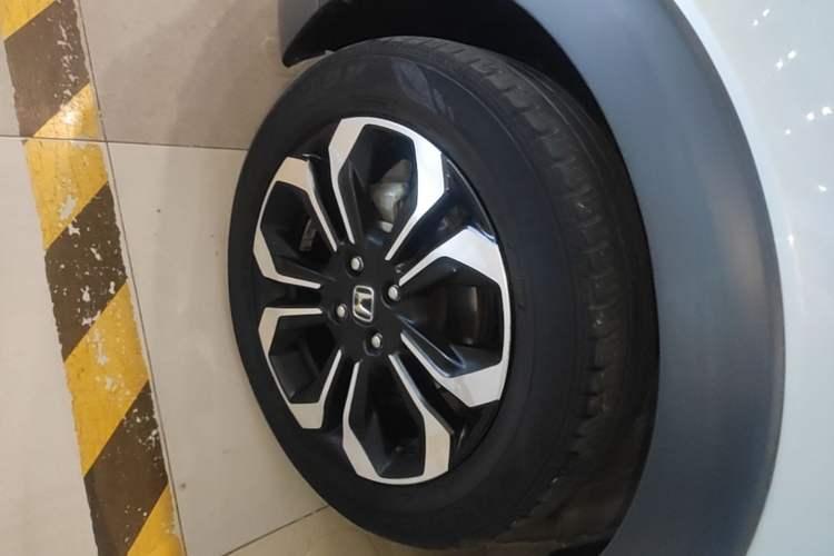 Used Honda Fit 2021 1.5L CVT Trendy Version Left Front Wheel Hub