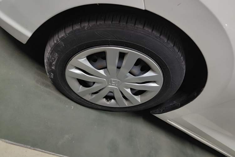 Used Honda Fit 2021 1.5L CVT Trend Edition Left Front Wheel Hub