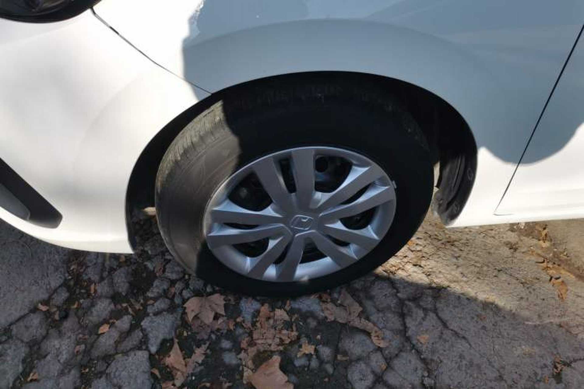 Used Honda Fit 2021 1.5L CVT Trendy Edition Left Front Wheel Hub