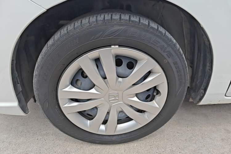 Used Honda Fit 2021 1.5L CVT Trendy Sports Edition Left Front Wheel Hub