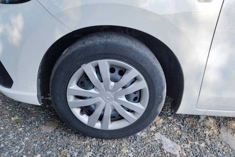 Used Honda Fit 2021 1.5L CVT Trendy Sports Edition Left Front Wheel Hub