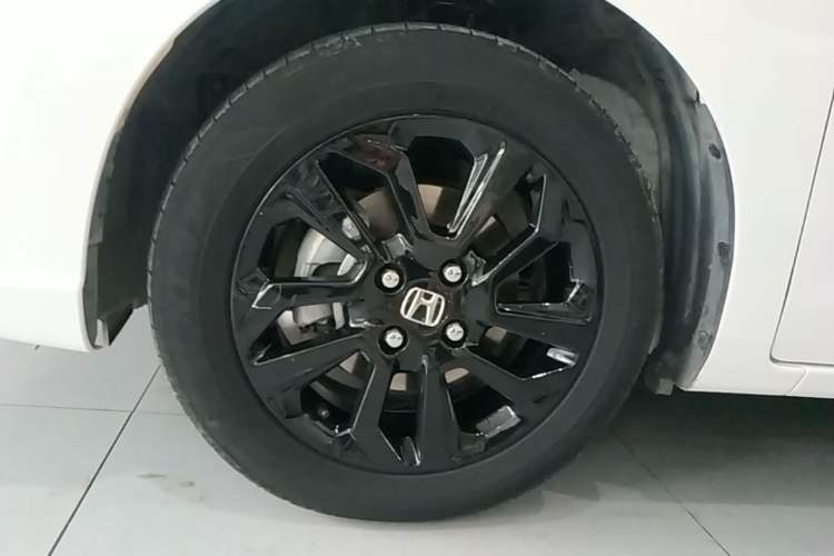 Used Honda Fit 2021 1.5L CVT Trendy Run Pro Edition Left Front Wheel Hub