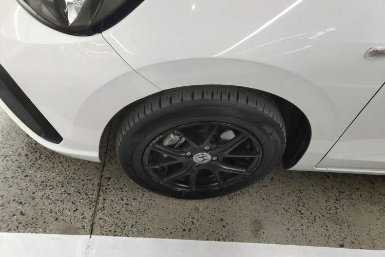 Used Honda Fit 2021 1.5L CVT Trend Edition Left Front Wheel Hub