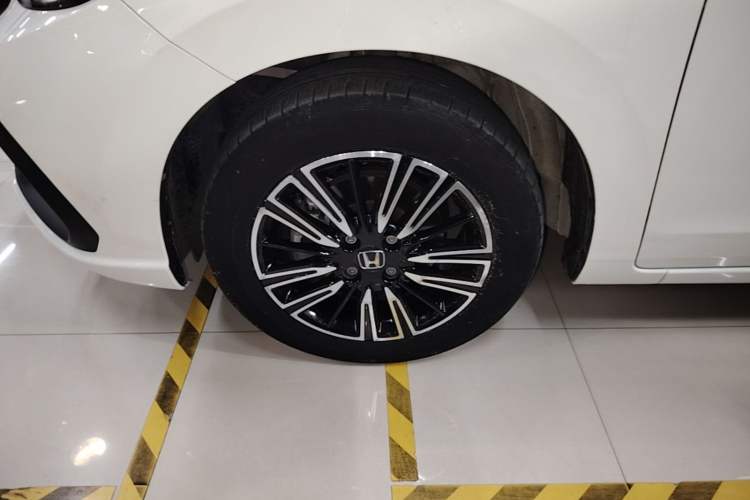Used Honda Fit 2021 1.5L CVT Trend Edition Left Front Wheel Hub