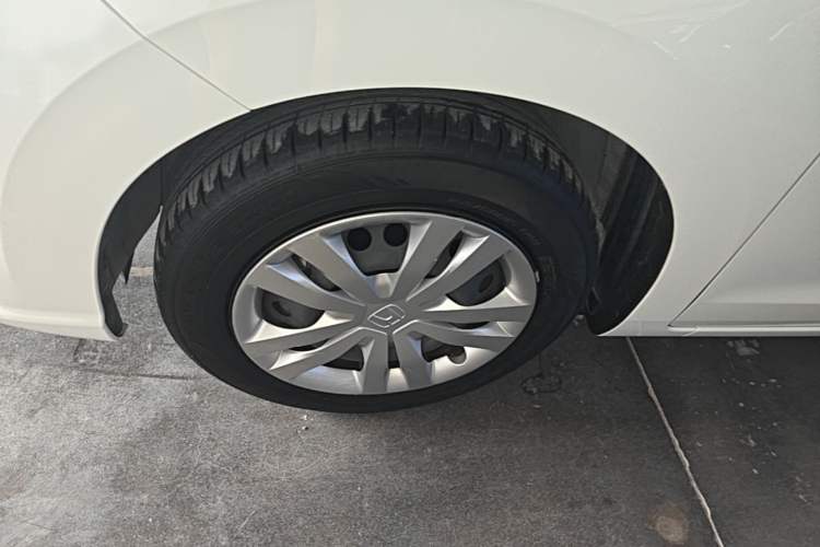 Used Honda Fit 2021 1.5L CVT Trendy Edition Left Front Wheel Hub